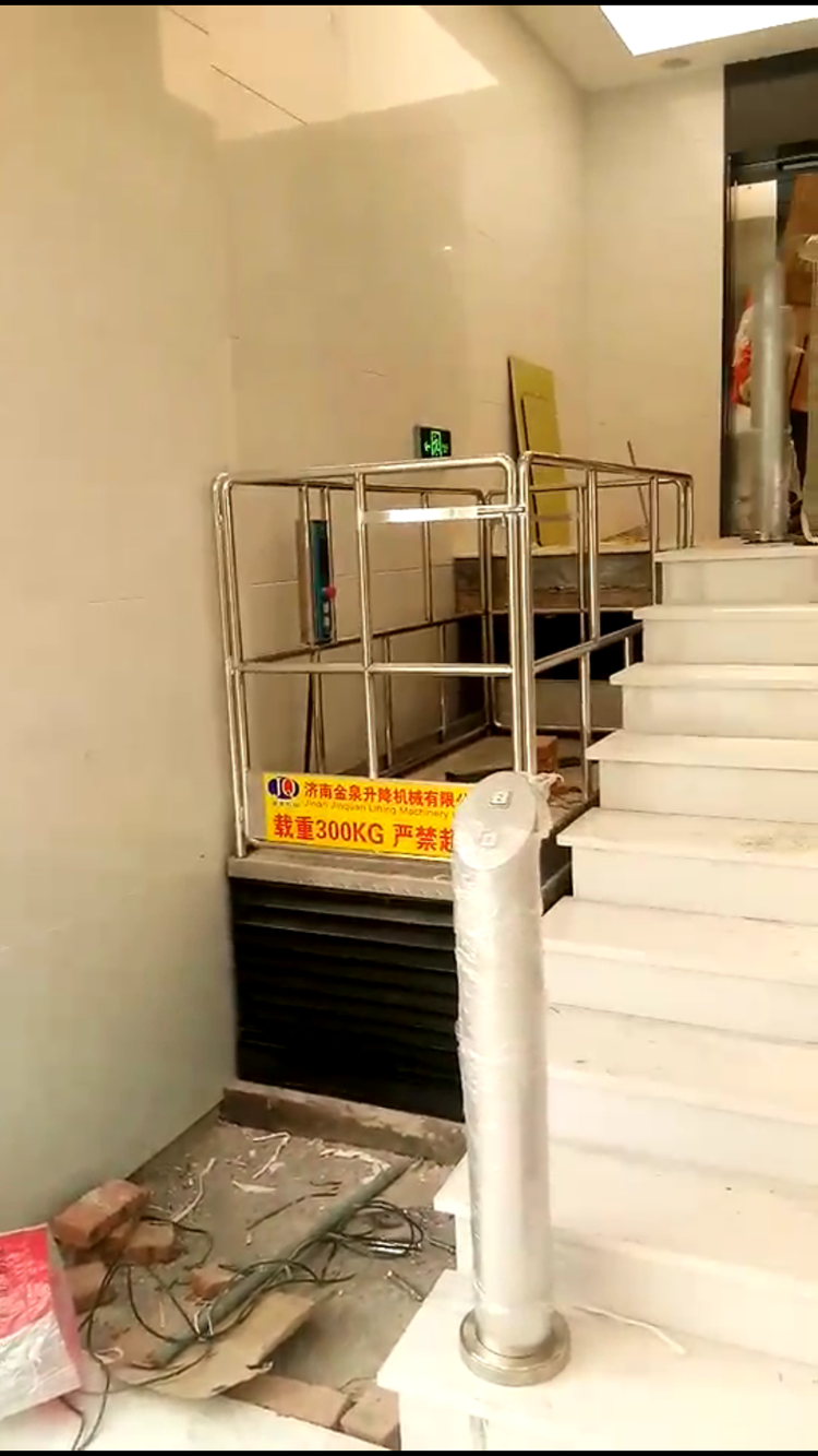 上海超薄升降機(jī)安裝完畢