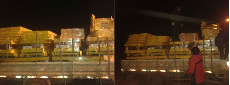 小型自行式升降機