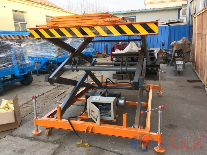 電動牽引式升降機(jī)