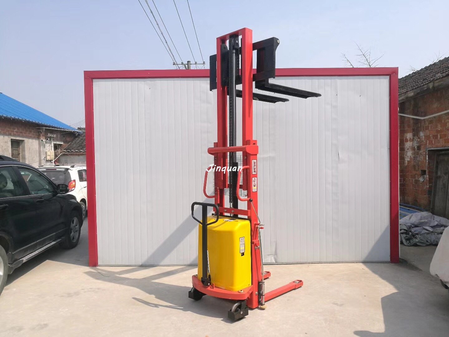 半電動(dòng)堆高車